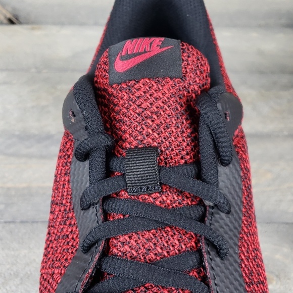 New Men's Nike Tanjun SE Running Shoe Gym Red - Picture 6 of 7